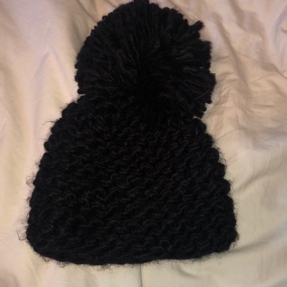 ASOS Accessories - Super soft black knit beanie